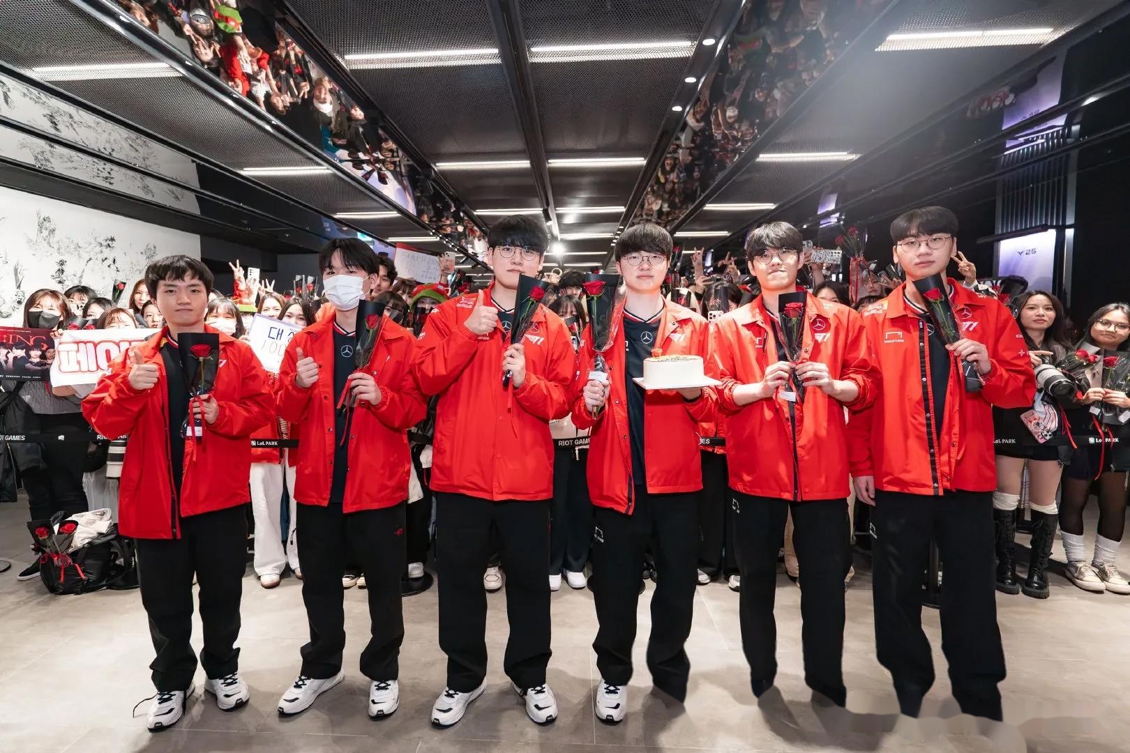 TSM力克NS，Faker操刀奇招英雄翻盘顶尖较量成都决赛之夜，让粉丝疯狂欢呼