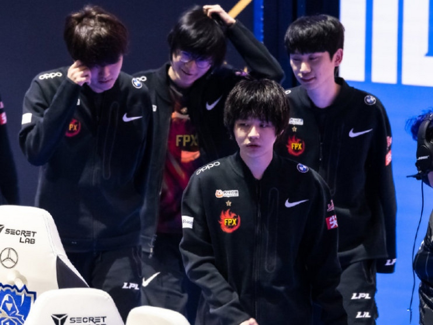 包含DK鏖战FPX，Crisp打出惊人五杀顶尖较量全球总决赛，技惊四座的词条