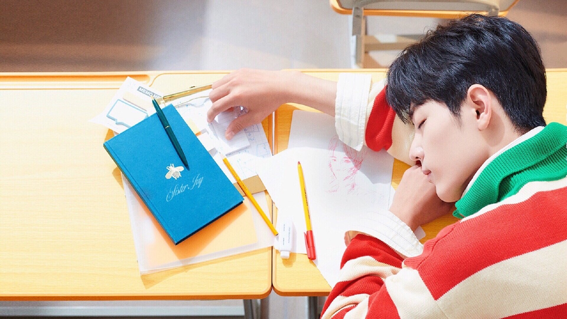 压哨绝杀后暴怒撕衣！阿圭罗为何引爆全场？这不仅仅是胜利